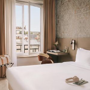 Camera con letto queen size